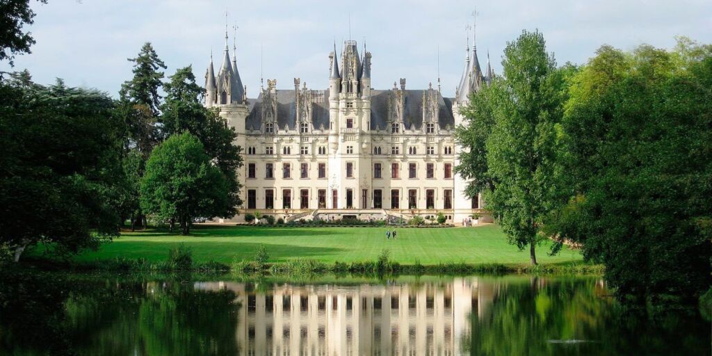 chateau challain wedding