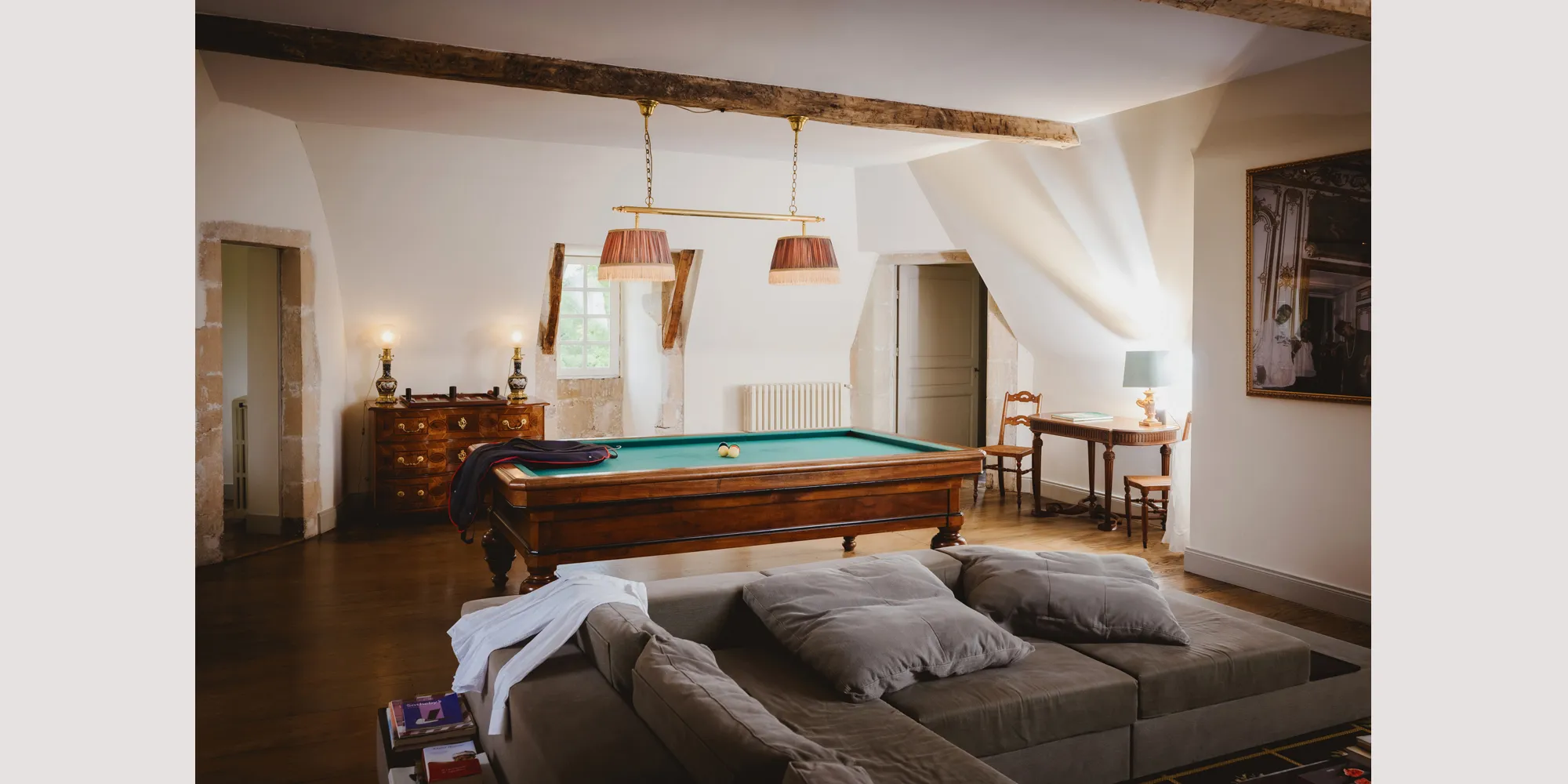 cosy chateaus for weddings france