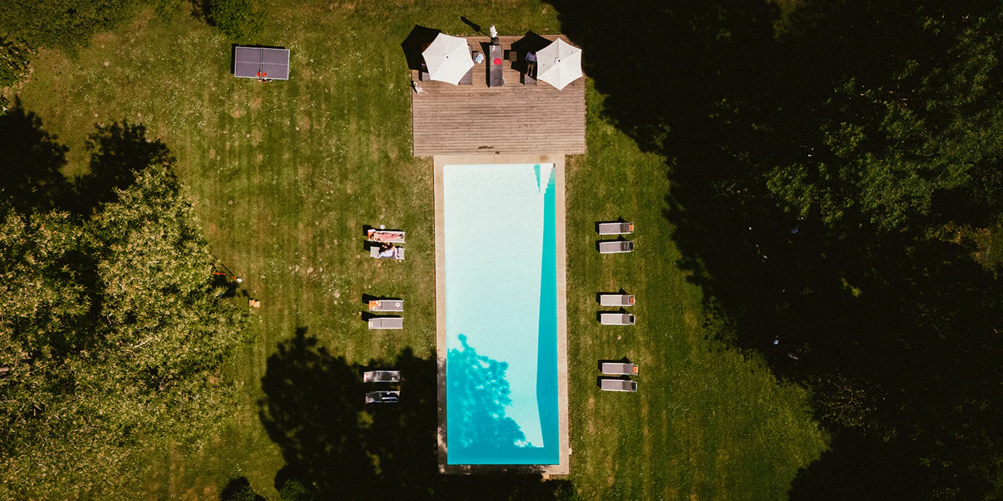 chateau de montpezat pool