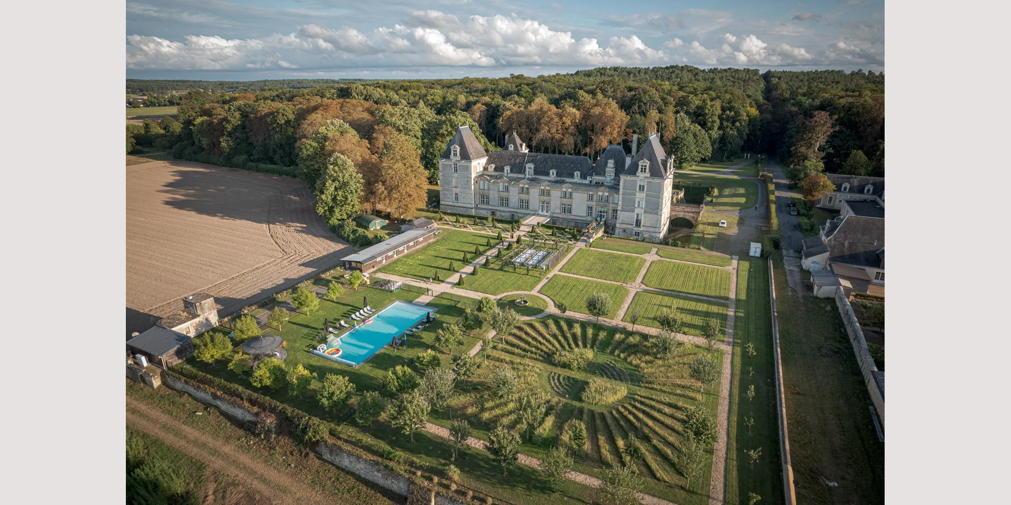 Loire valley chateau for weddings