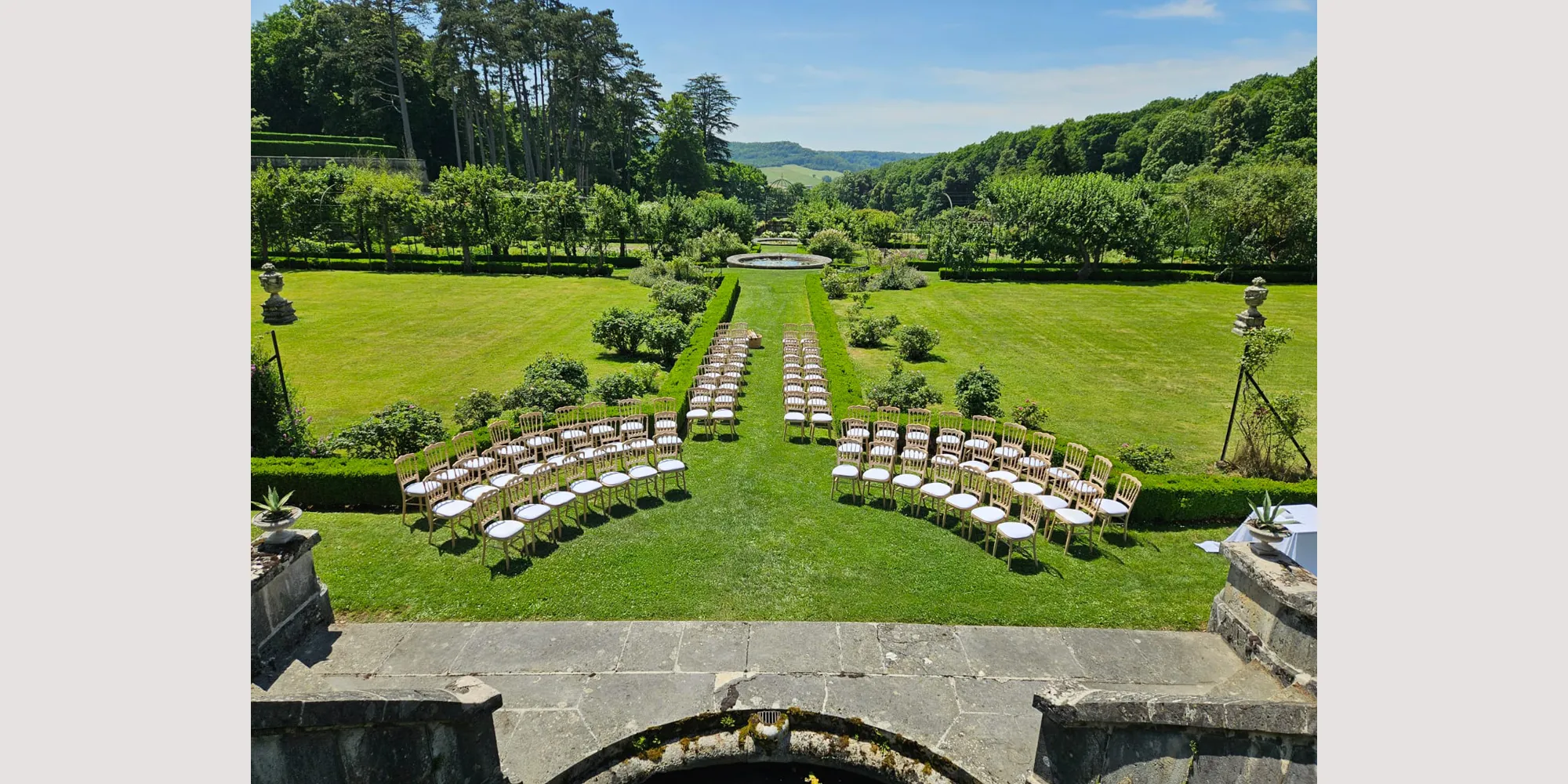 romantic wedding venue burgundy