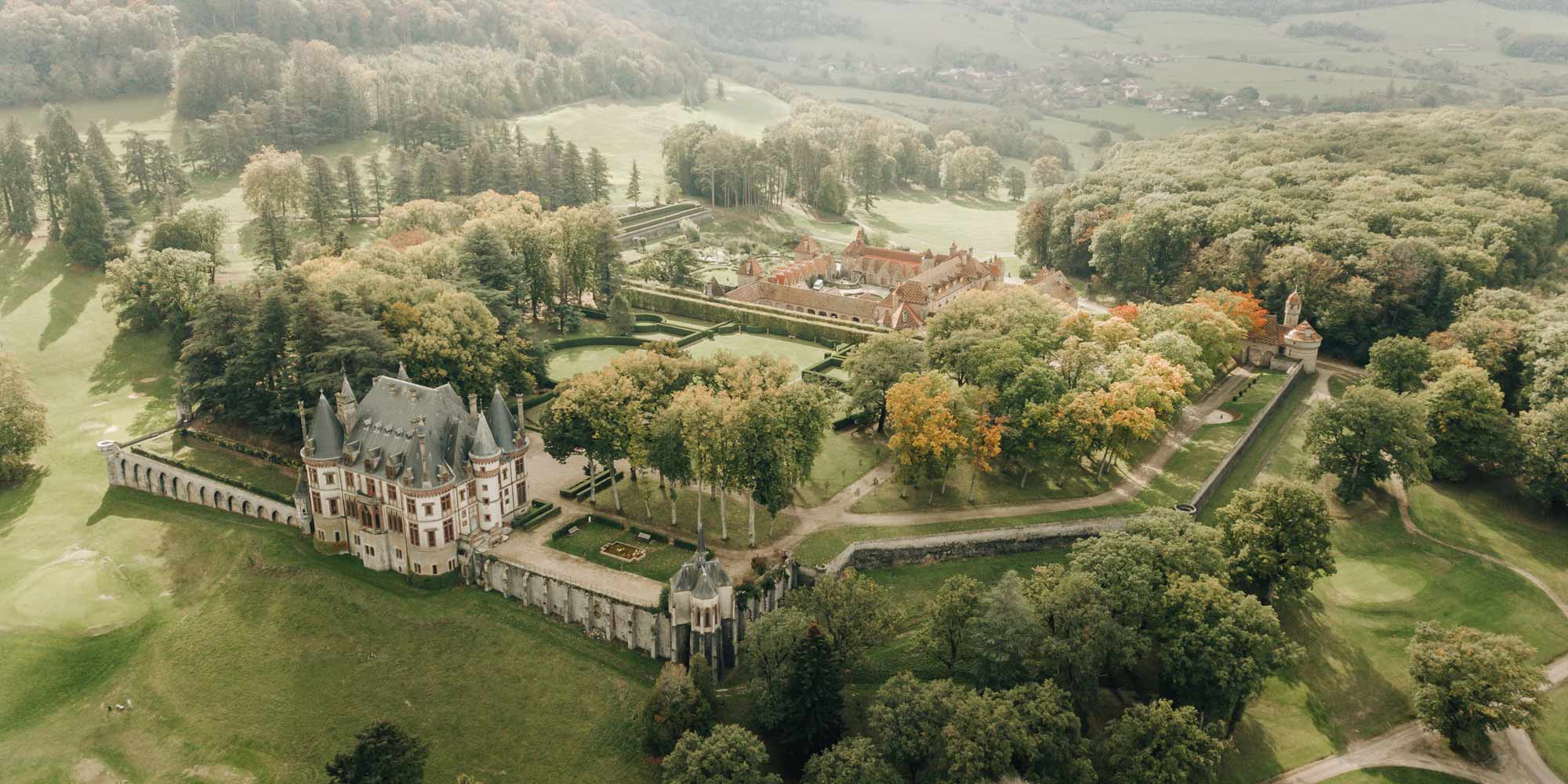 grand chateau burgunday wedding