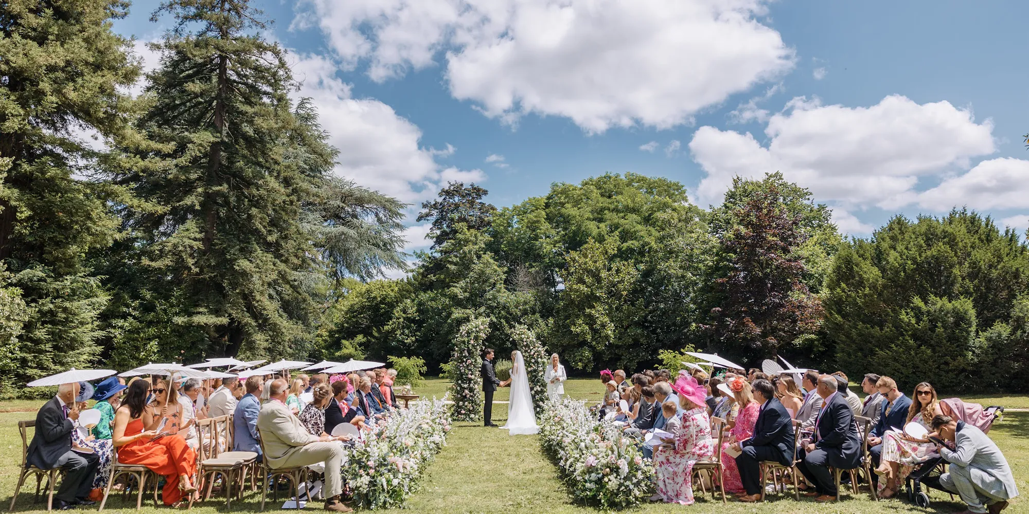 glamour wedding chateau france