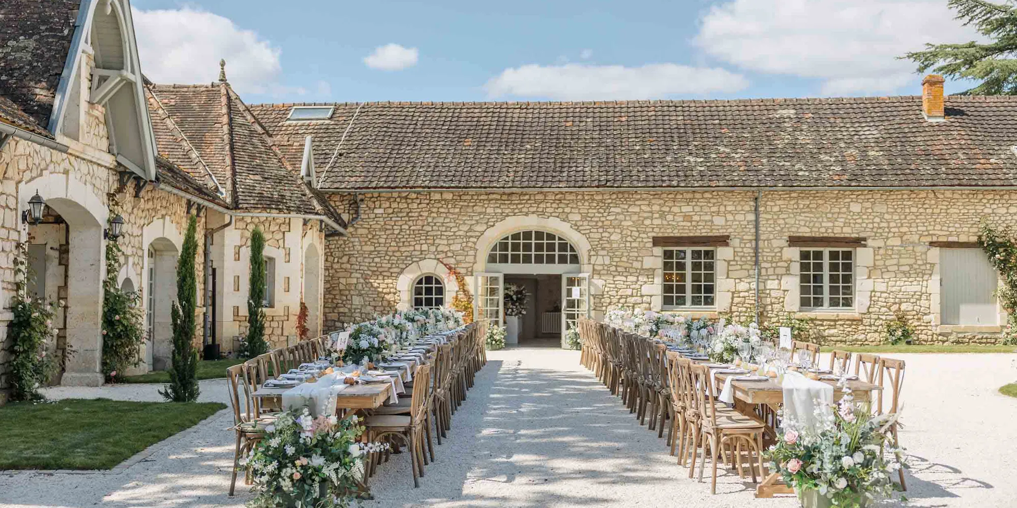 chateau de la couronne weddings ceremony