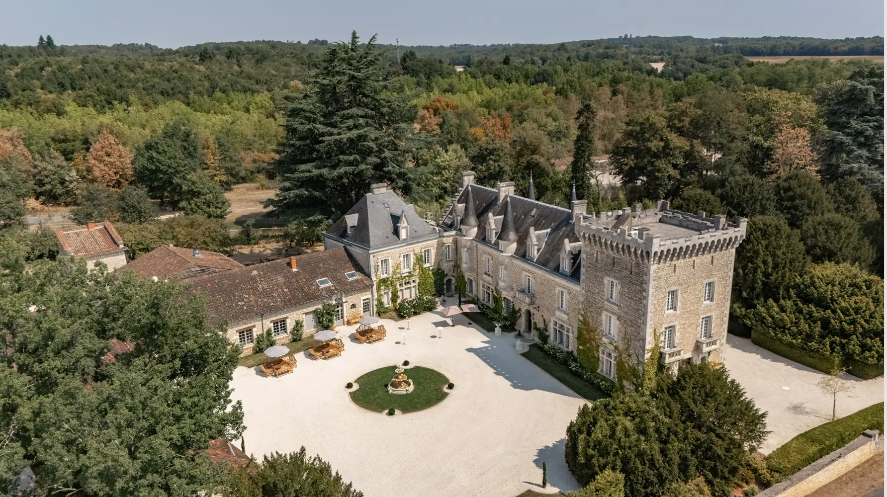 chateau de la couronne wedding