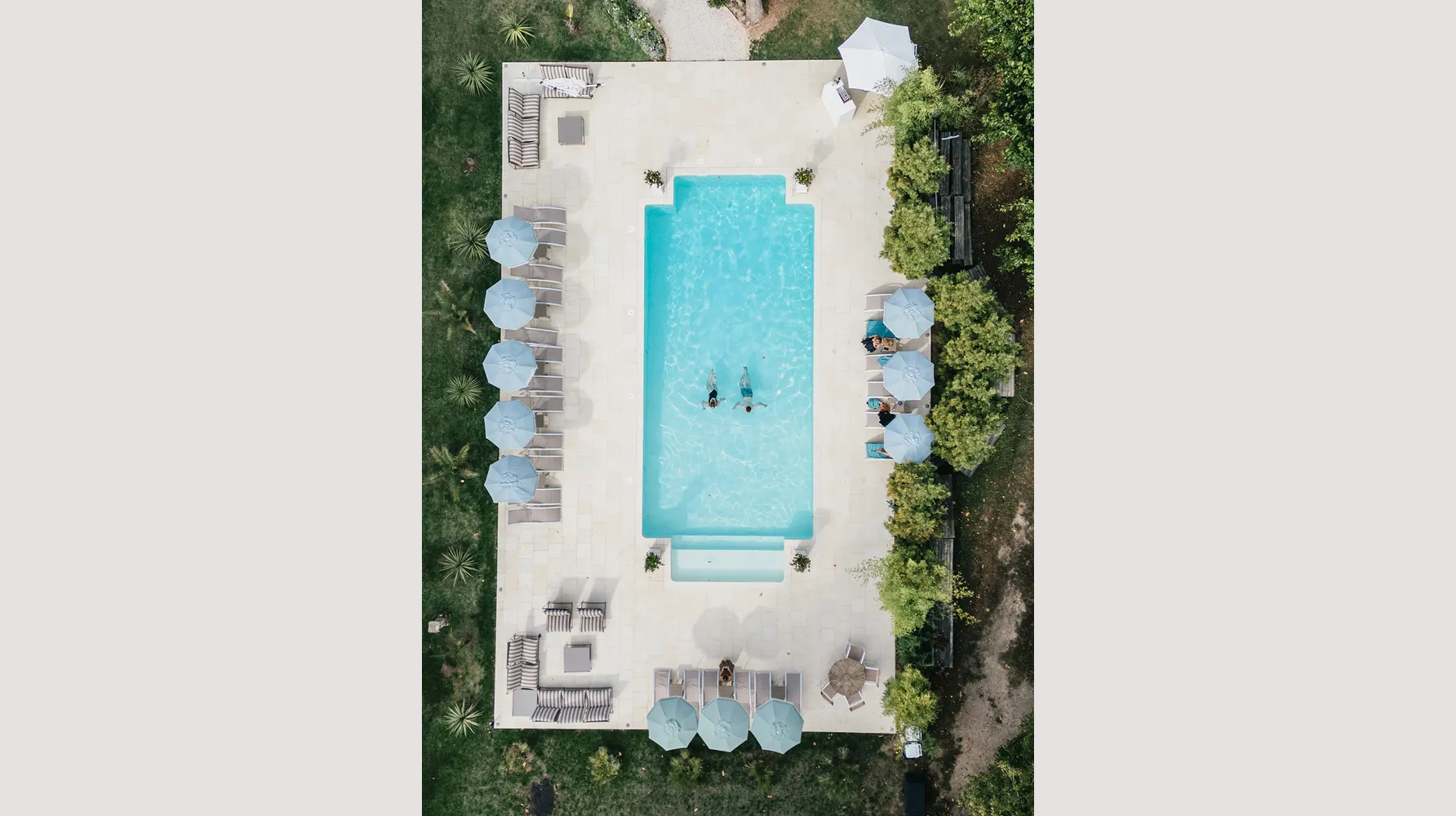 chateau de la couronne piscine