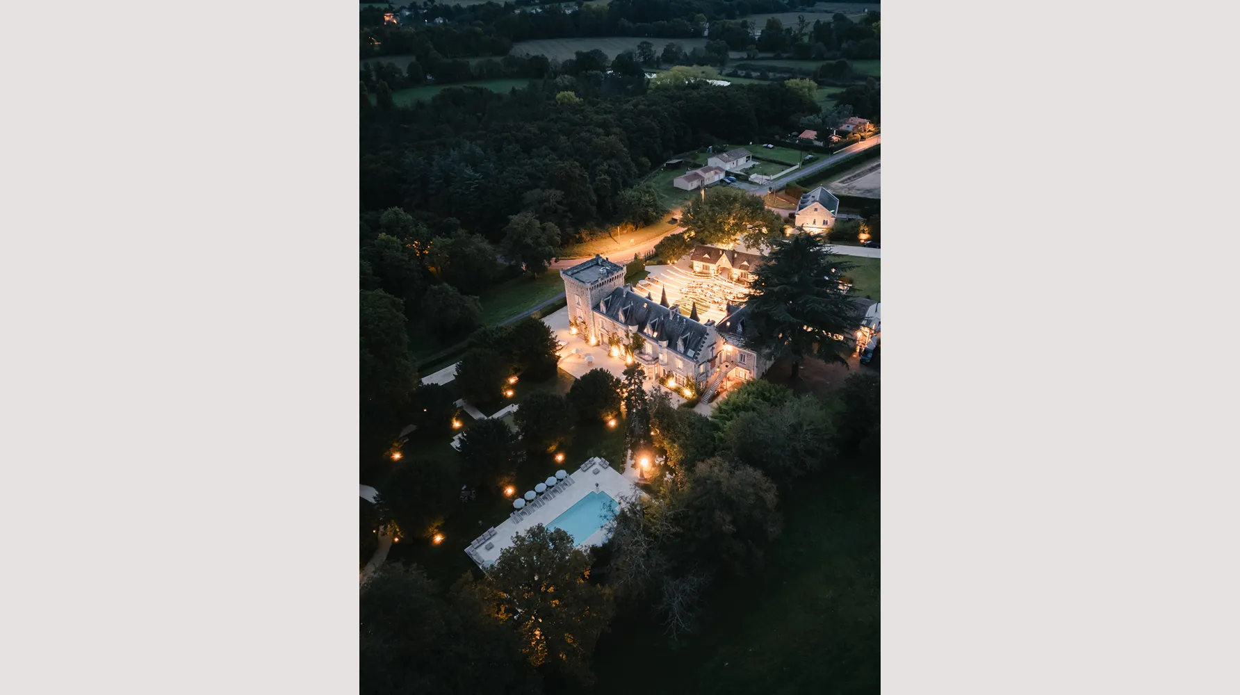 chateau de la couronne night