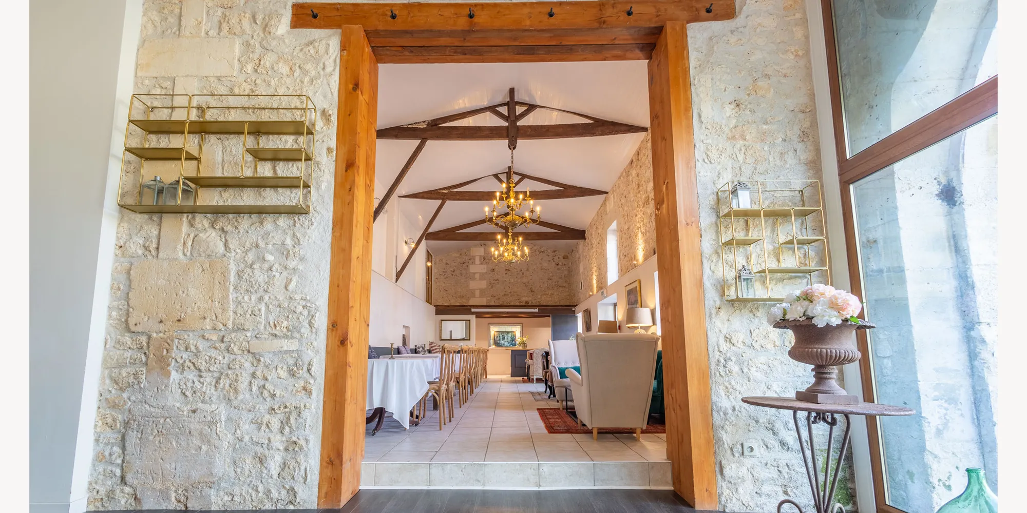 paradis des vignes reception room