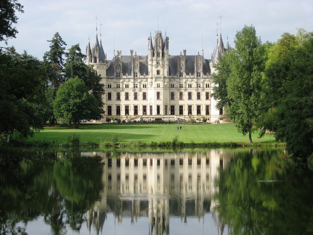 Chateau de Challain wedding France