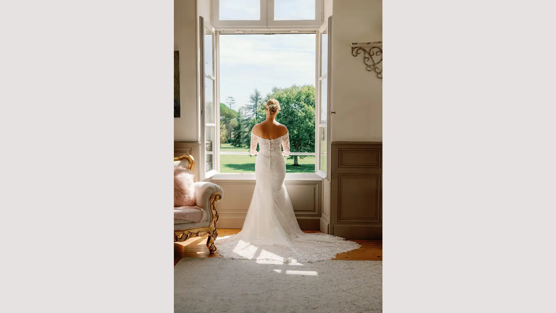 chateau de ste croix courtyard wedding