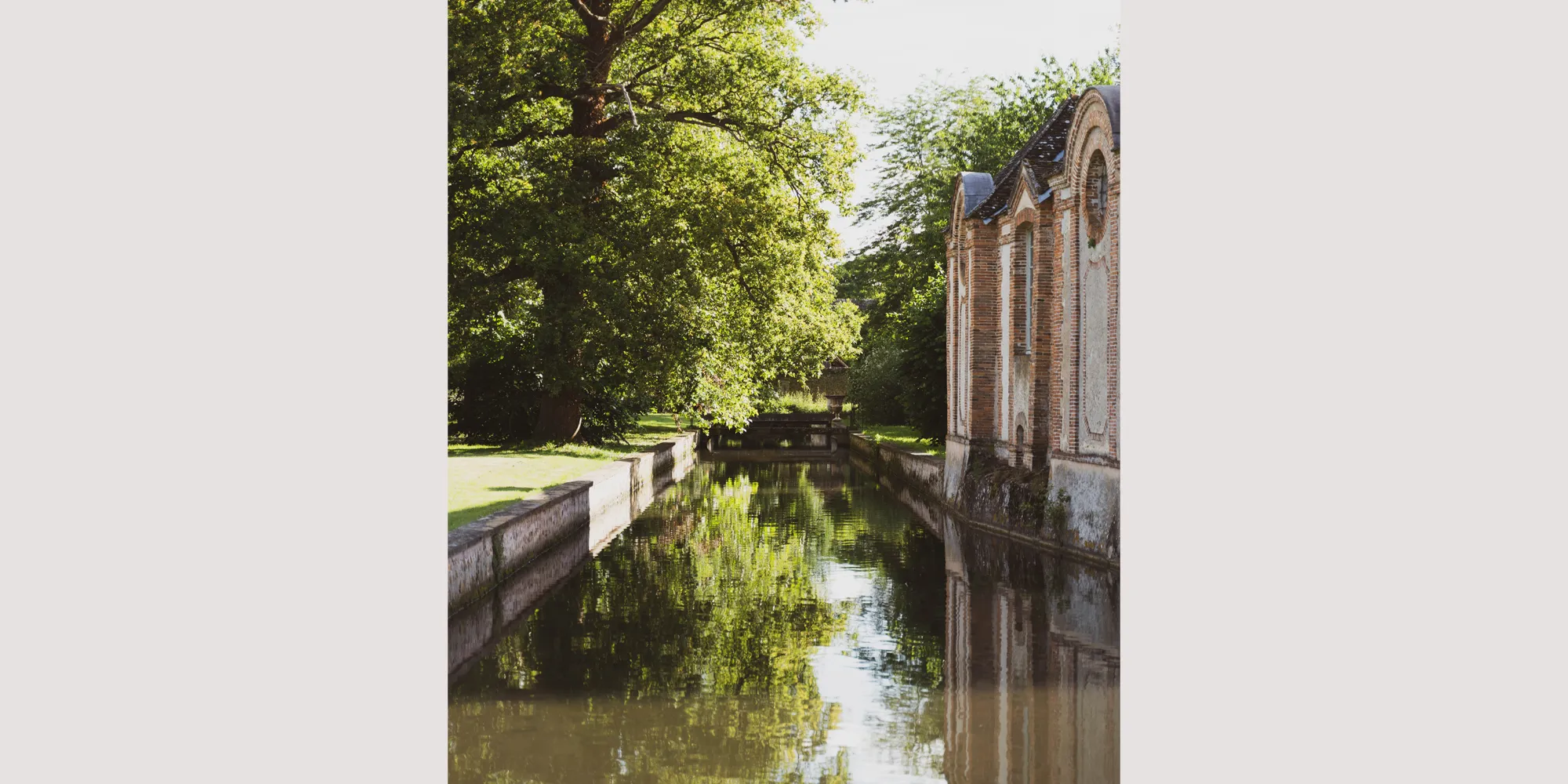 paris wedding chateau by a lake