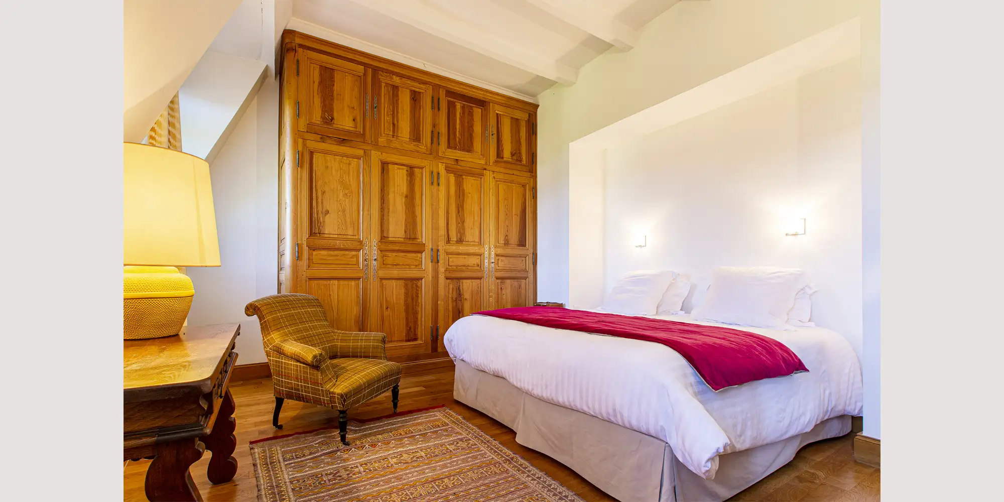 hotel like near paris for weddings