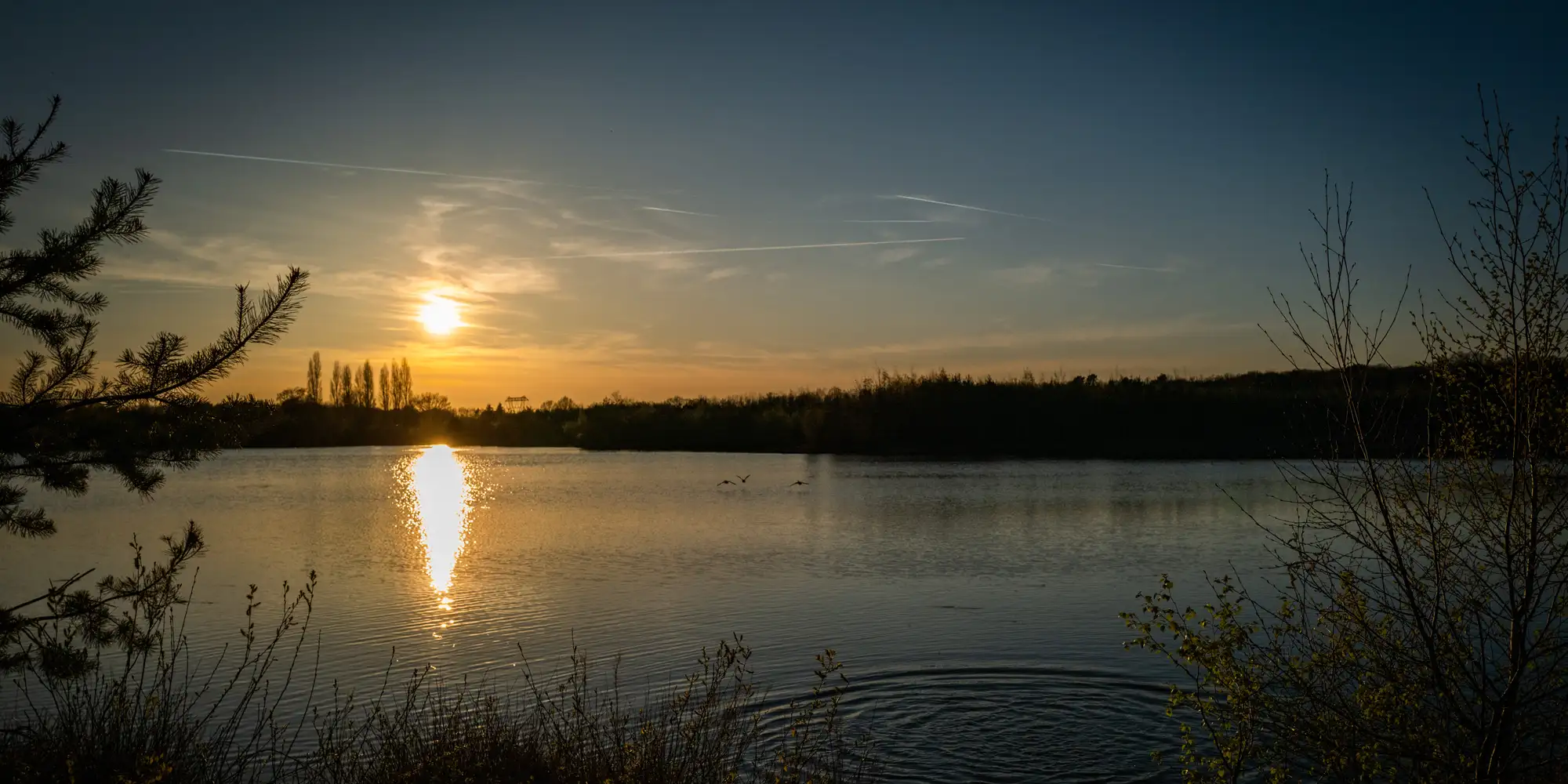 chateau by the water for wedding near paris
