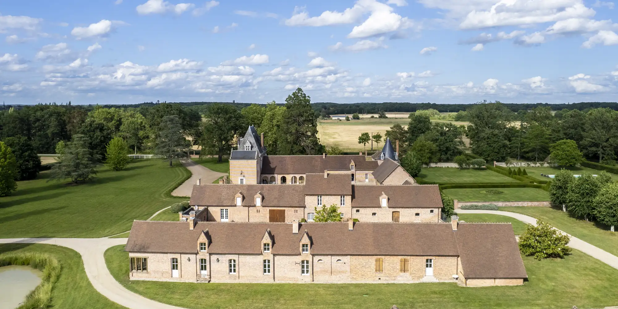 castle romantic wedding near paris affordable