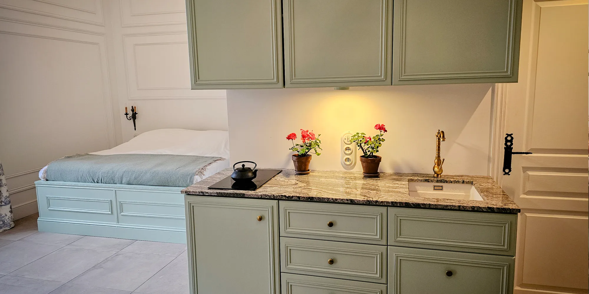 wedding venue with affordable lodging near paris