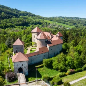 wedding near annecy chateau