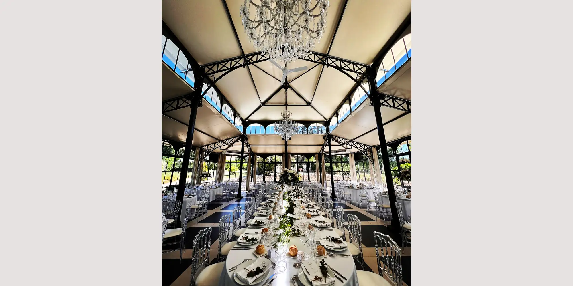 eiffel tower like wedding