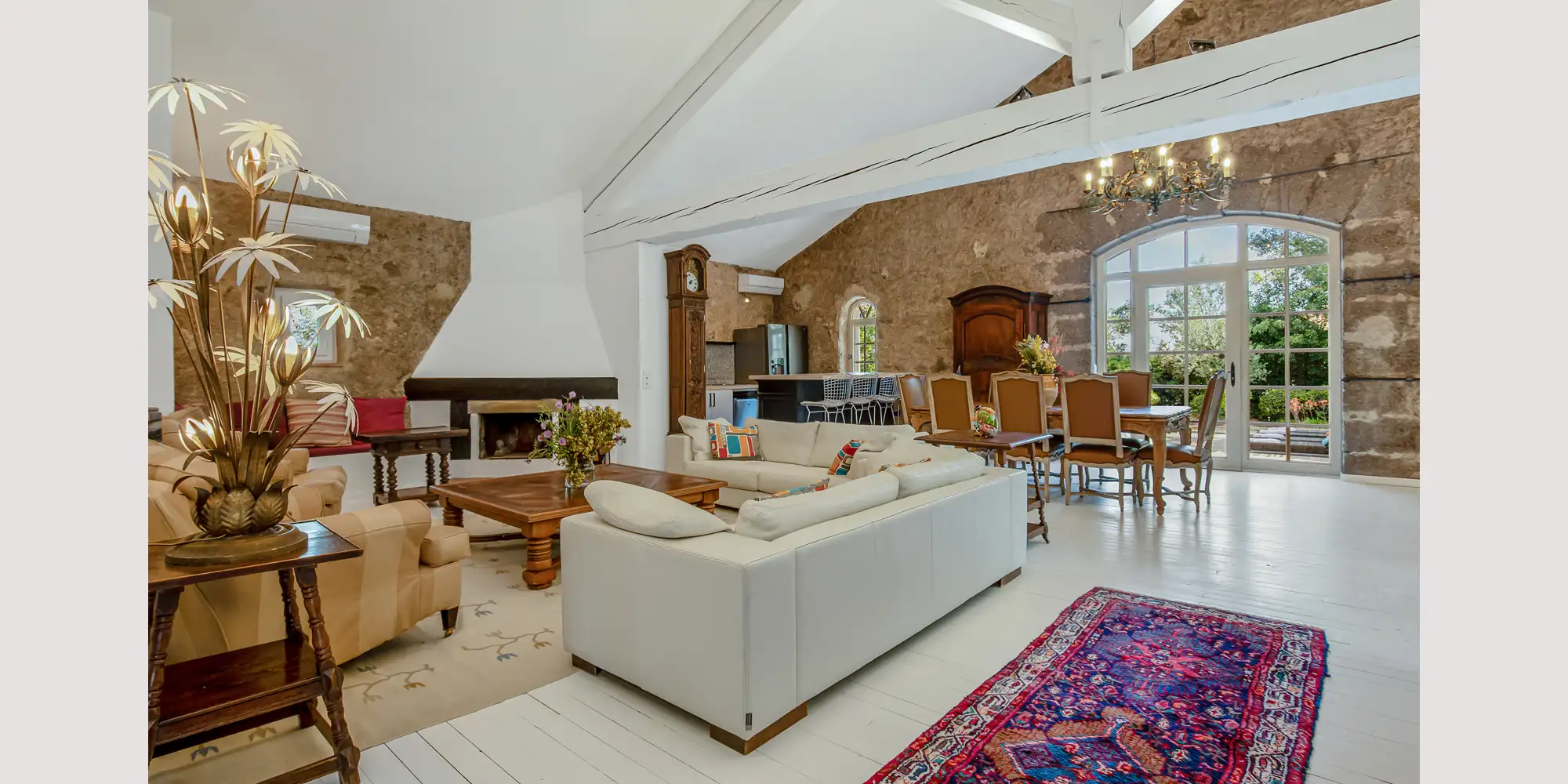 hermitage de combas wedding room