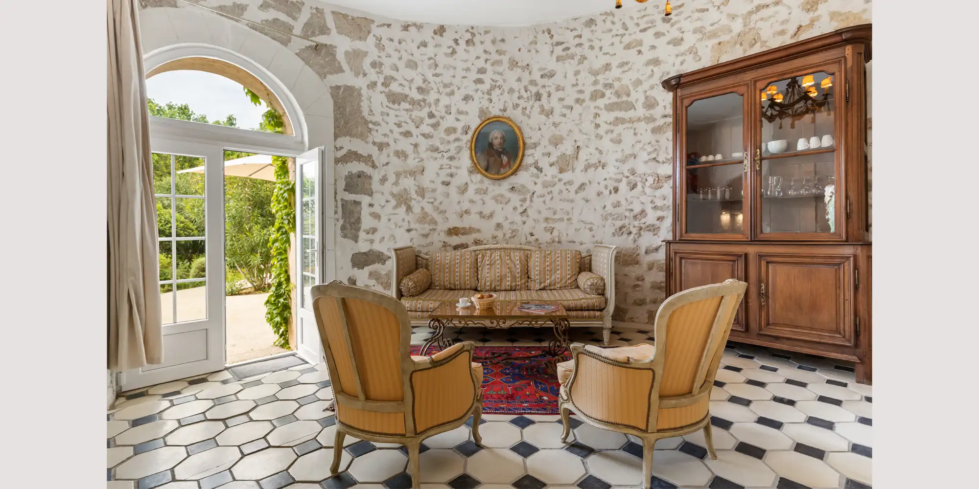 luxury chatau for wedding in france