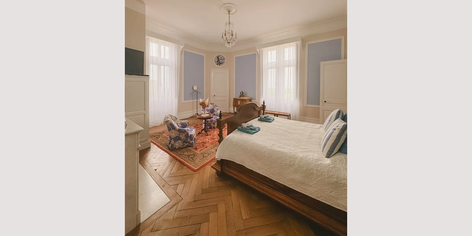 french chateau wedding with accommodation