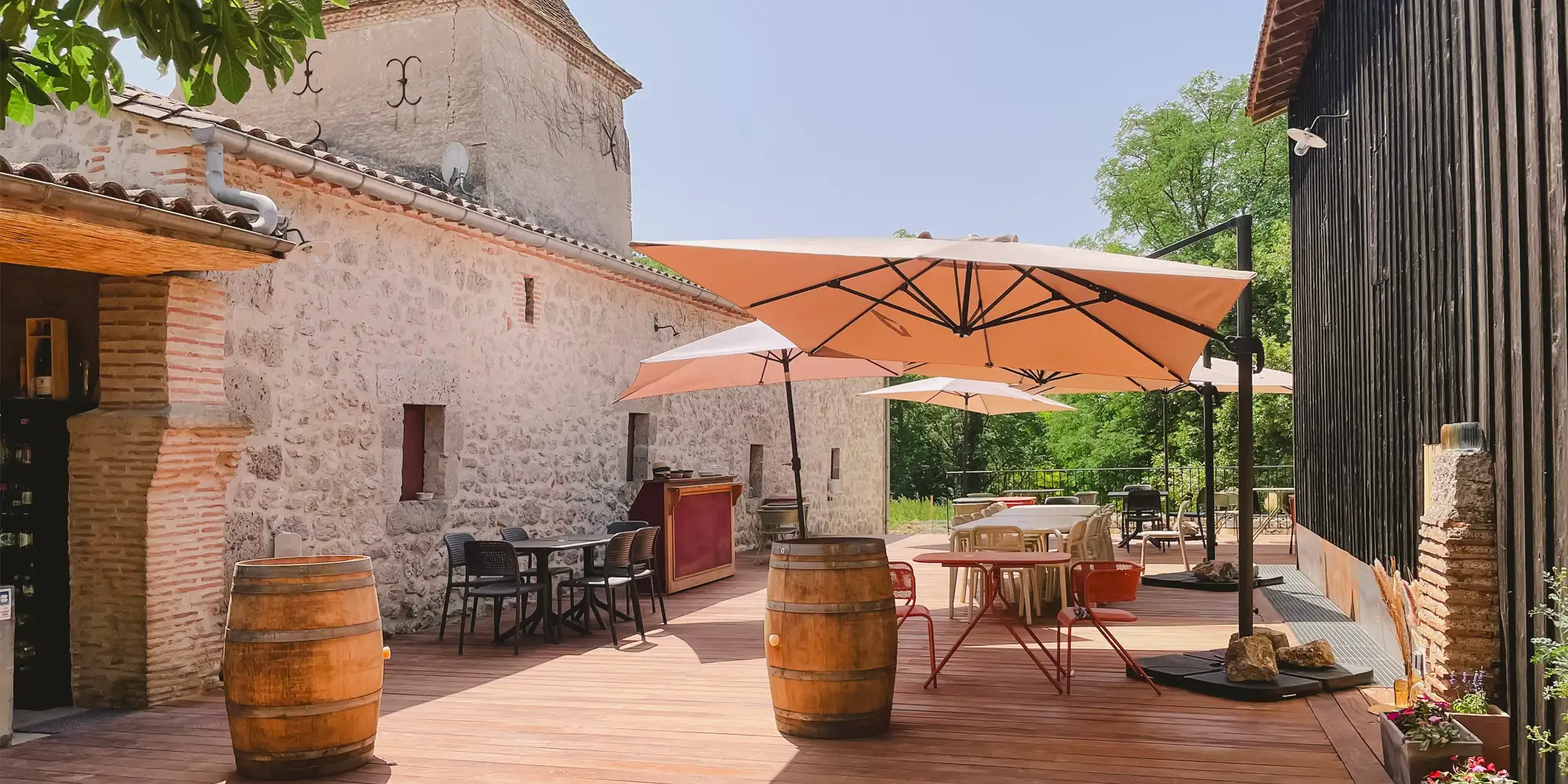 french wedding venue with bar