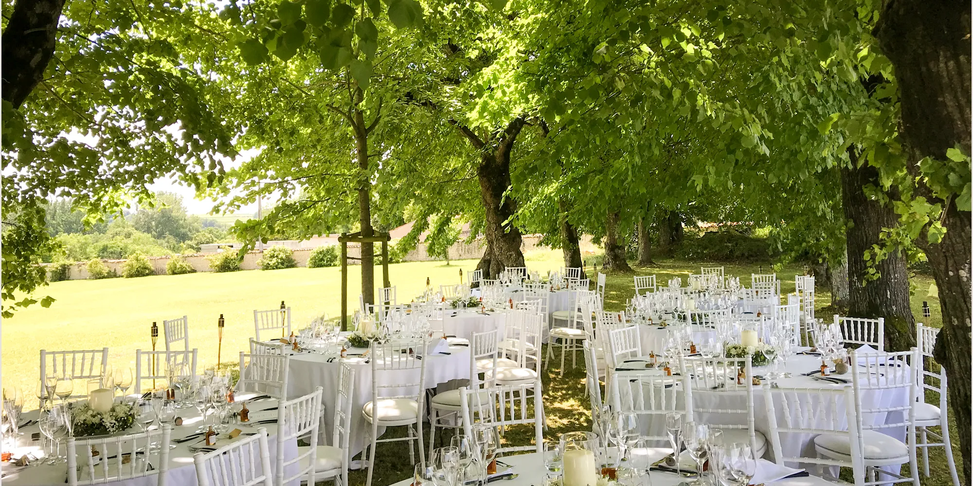 good value wedding venue near Bordeaux outdoor dining
