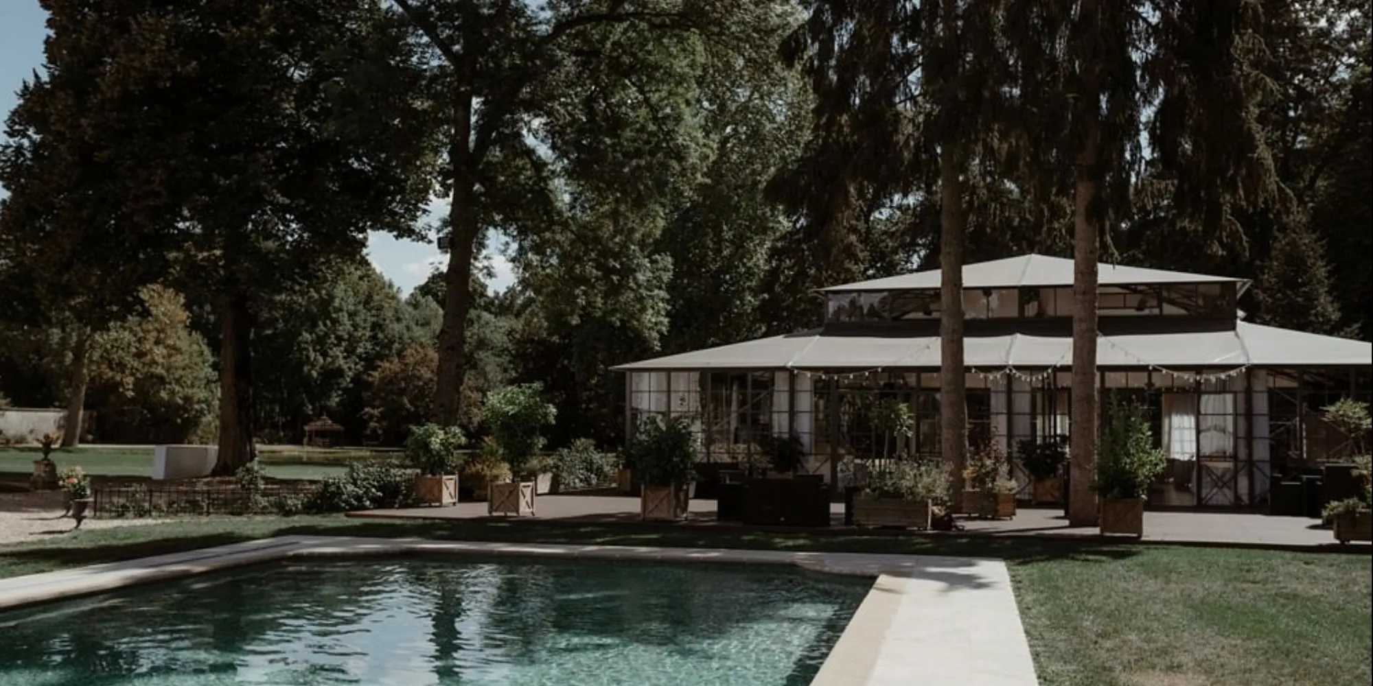 modern chateau wedding paris