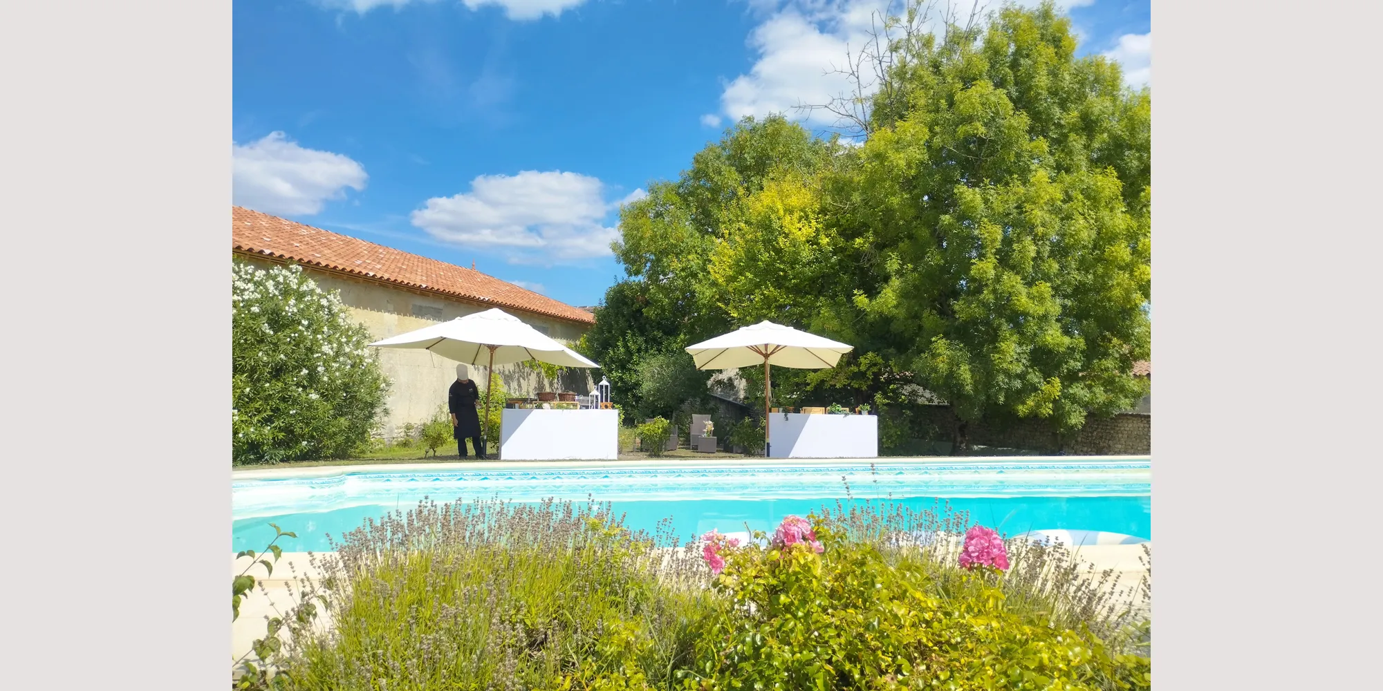 affordable wedding venue with pool france