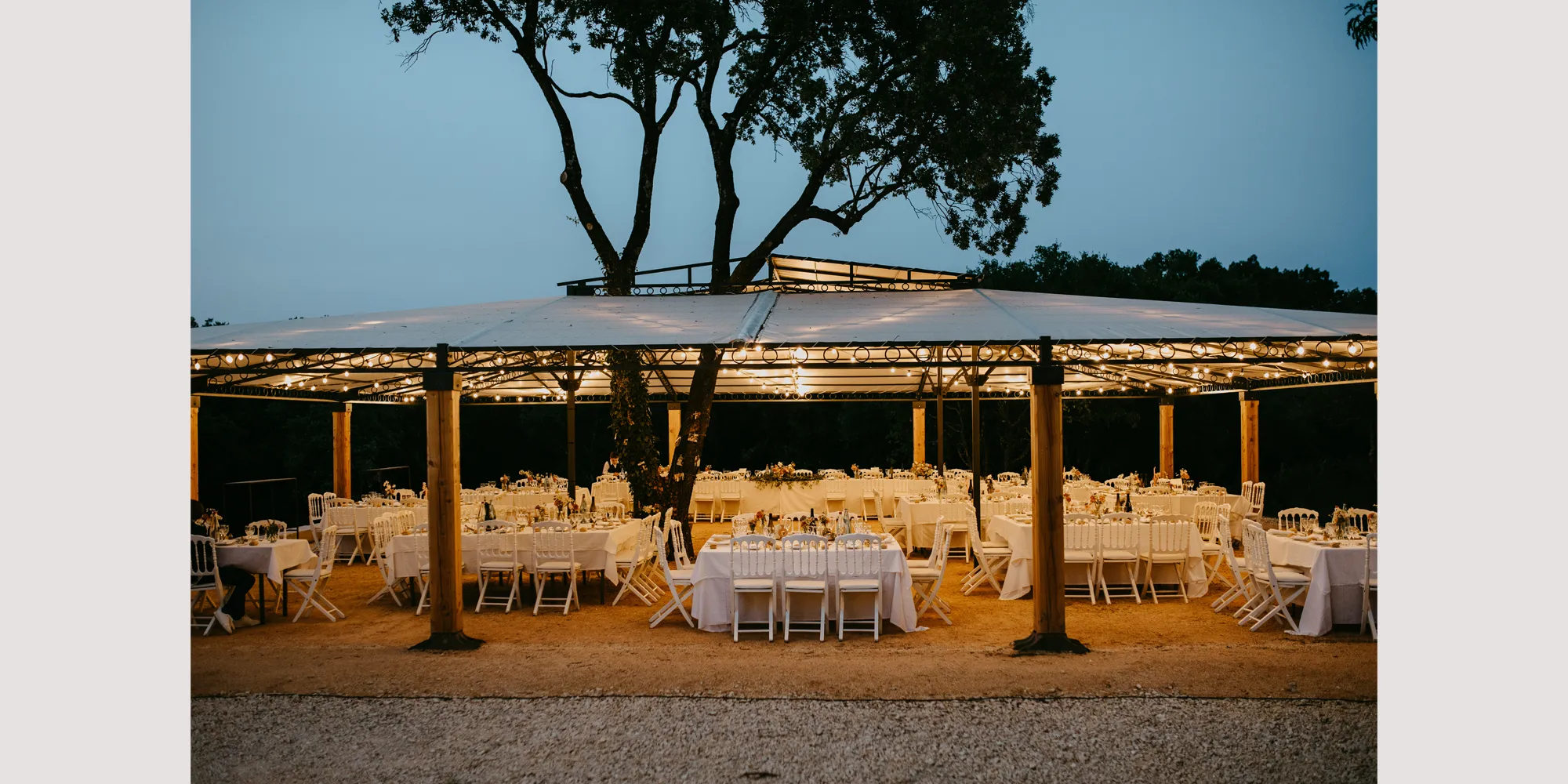 reception hall provence pergola