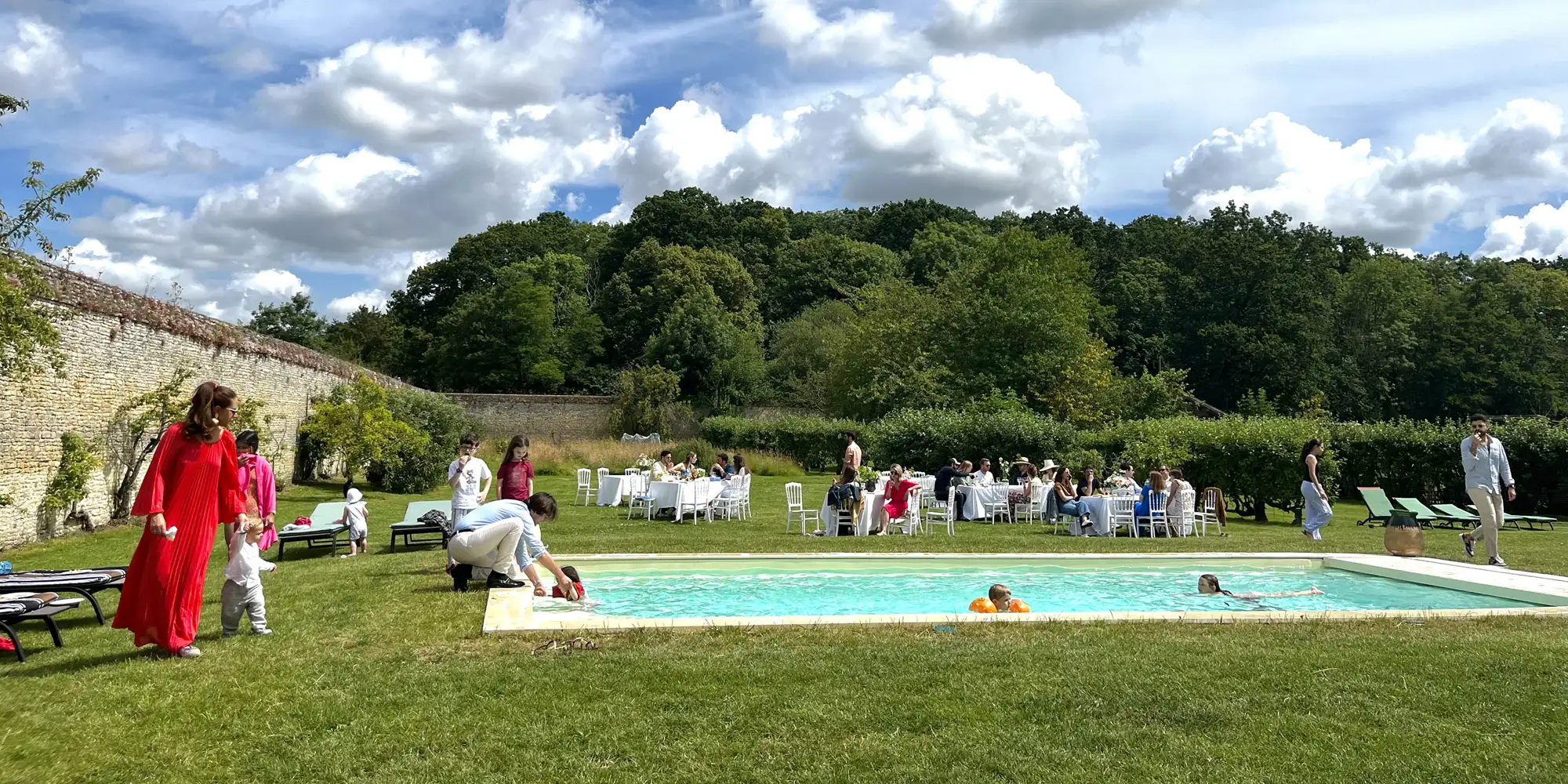 chateau with pool for wedding in north of france