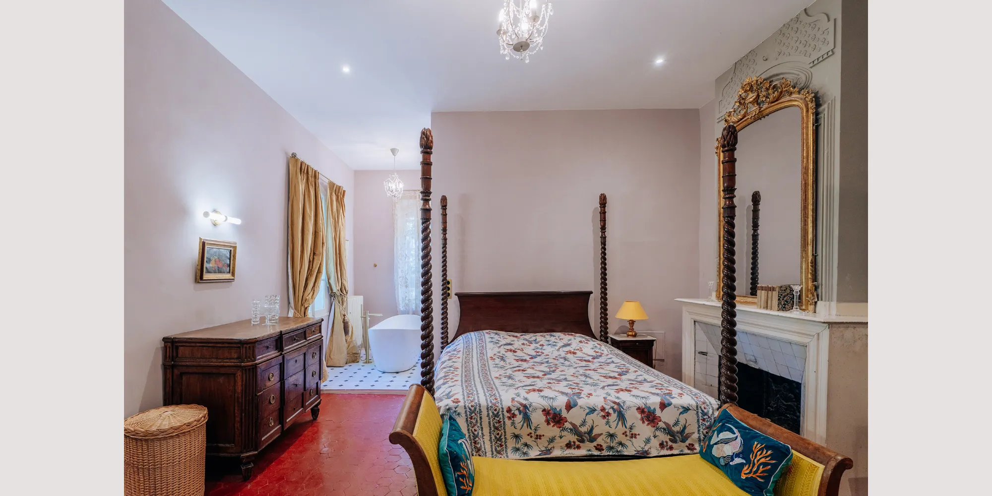 chateau avignon with accommodation for weddings