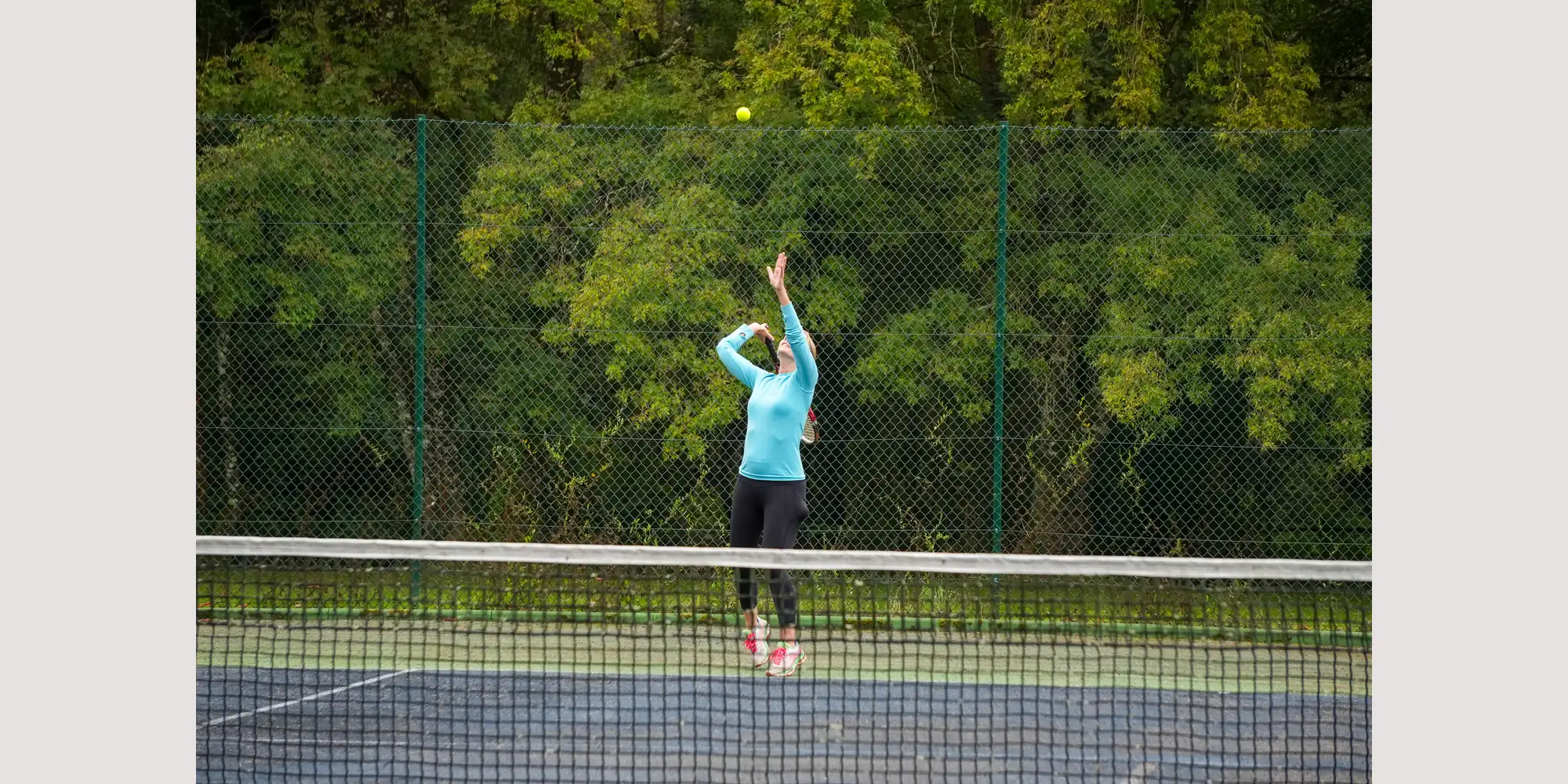 chateau with tennis court wedding