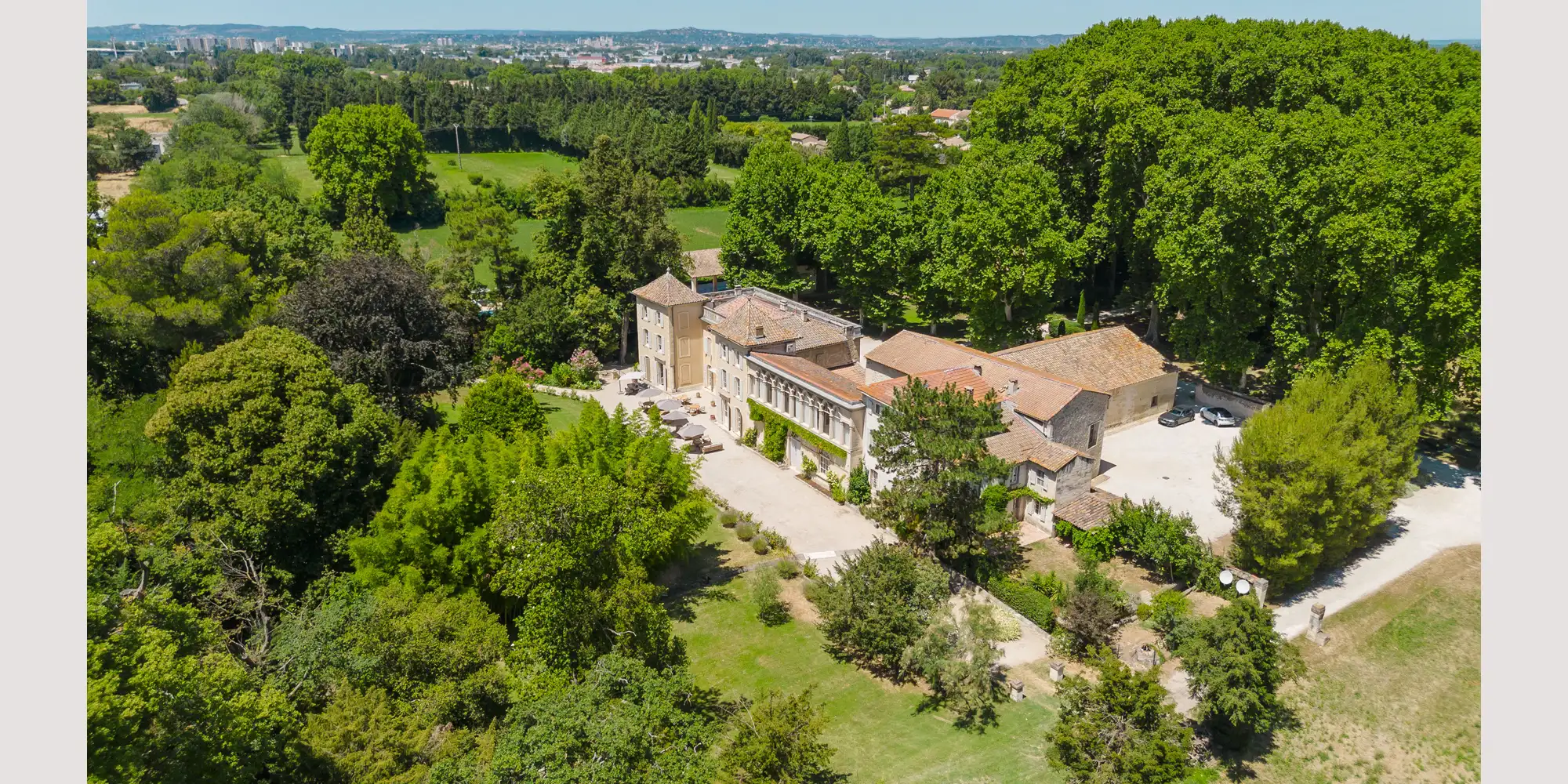chateau saint perret wedding
