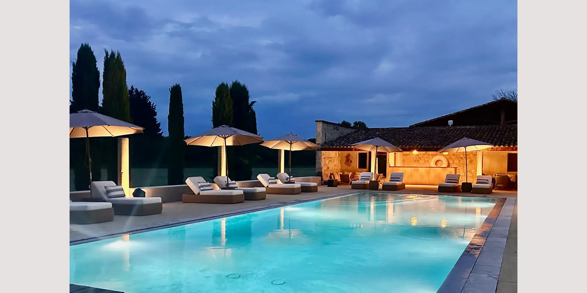 budget wedding chateau saint perret